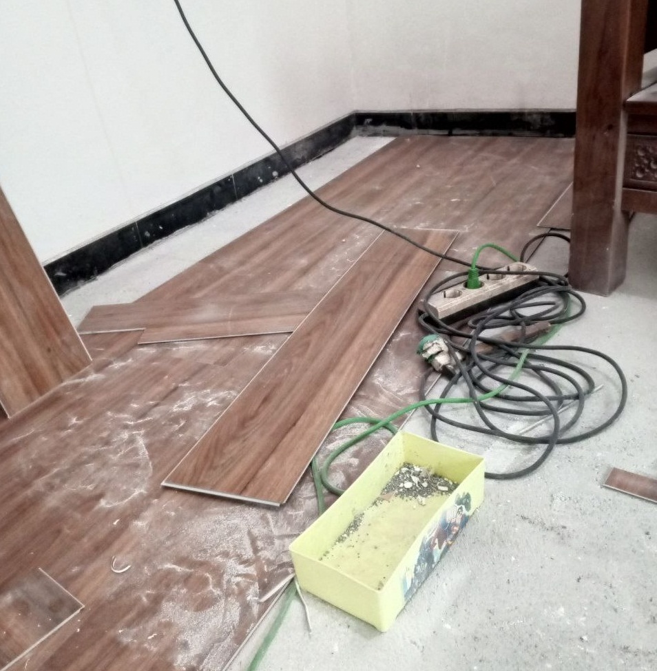 Spc Lantai Vinyl Klik 4mm